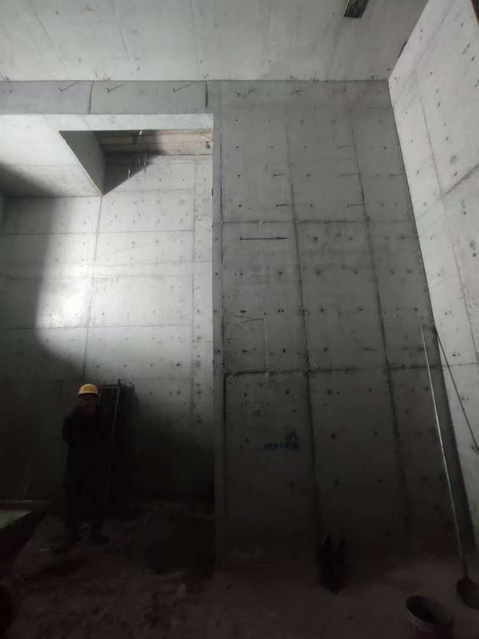 蔚县墙上开槽钢筋断了有影响吗